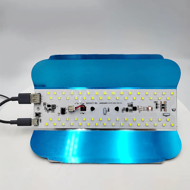 Lámpara de Emergencia de Alta Brillantez y Diseño Compacto: Seguridad Garantizada en Situaciones de Corte de Energía
